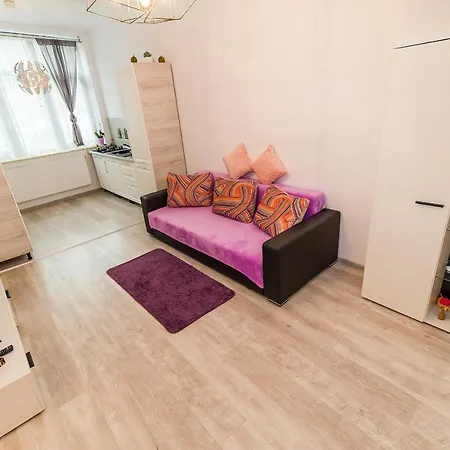 Lavender House Apartment *